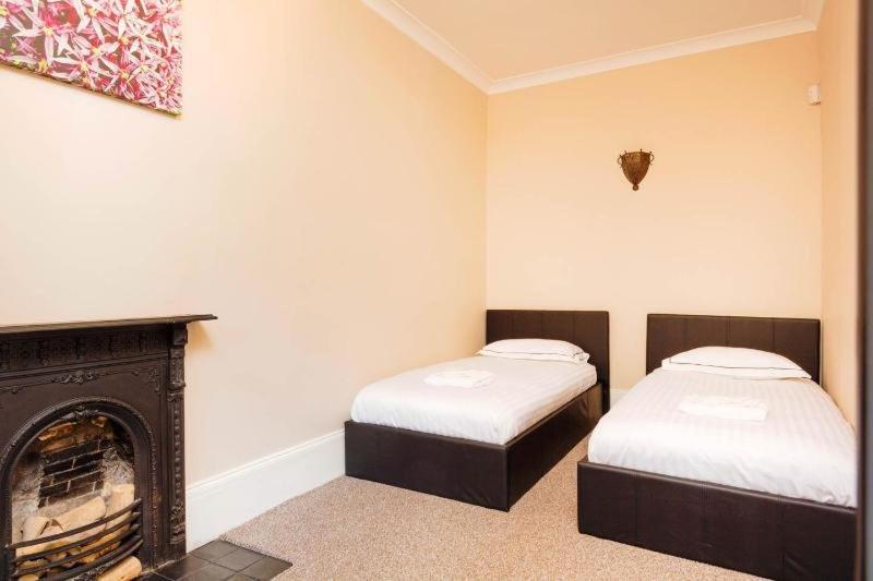 Spacious New Town Garden Flat Apartamento