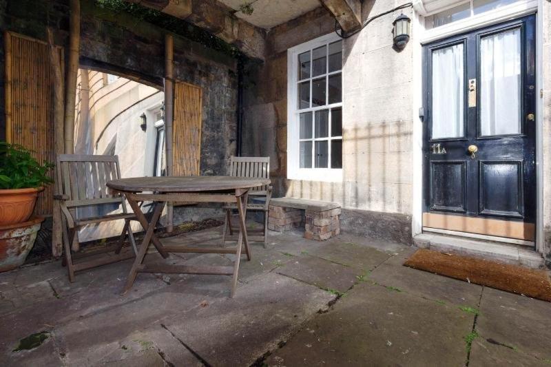 Spacious New Town Garden Flat Edimburgo
