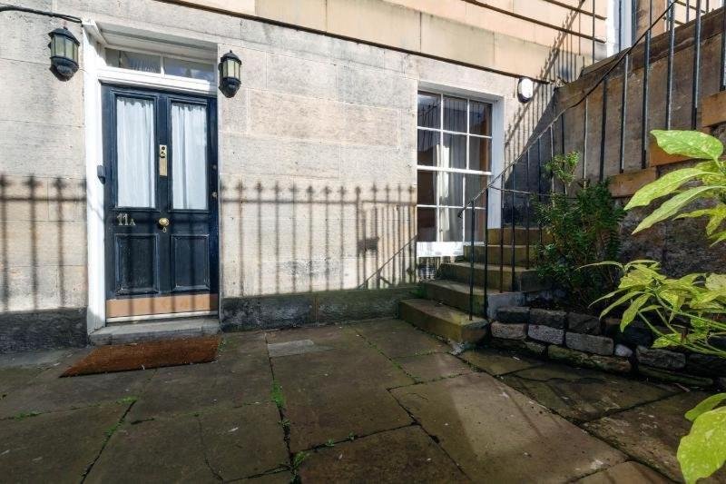 Apartamento Spacious New Town Garden Flat