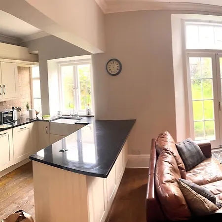 Spacious New Town Garden Flat Edinburgh Exterior photo